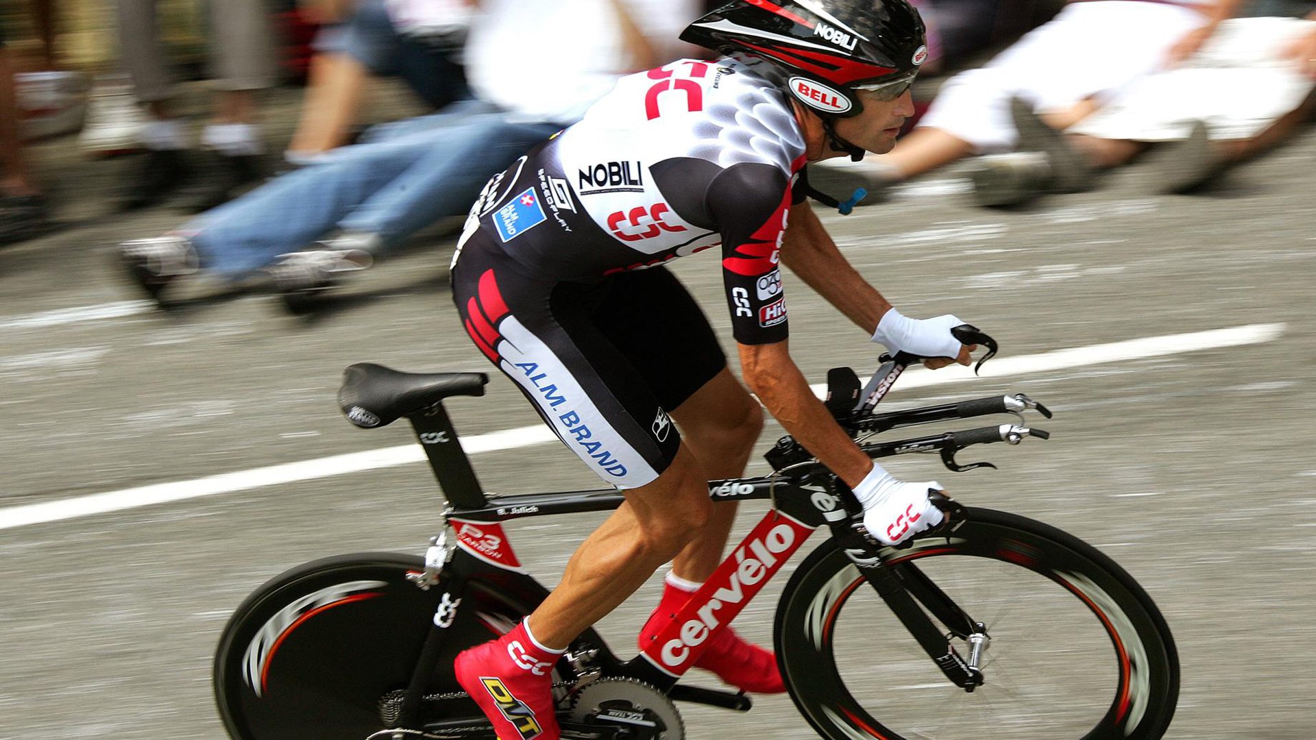 英超争冠之夜，富安健洋关键节点连续得分改写格局